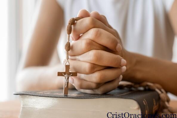 rezando-rosario
