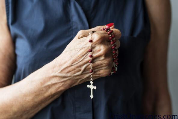 Oración para el Santo Rosario de Hoy